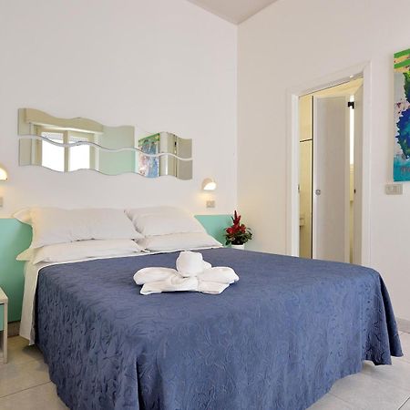 Hotel Oltremar B&B Cattolica Exterior photo