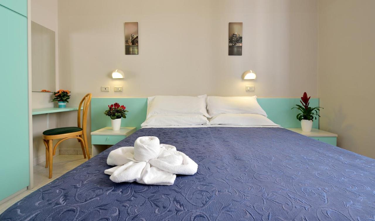 Hotel Oltremar B&B Cattolica Exterior photo